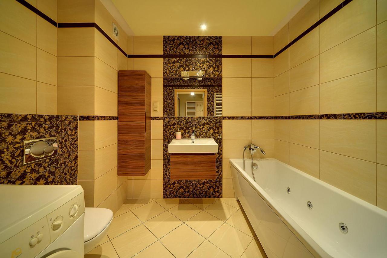 Nowoczesne Sun Seasons 24 W Karpaczu Z Parkingiem By Renters Apartment *